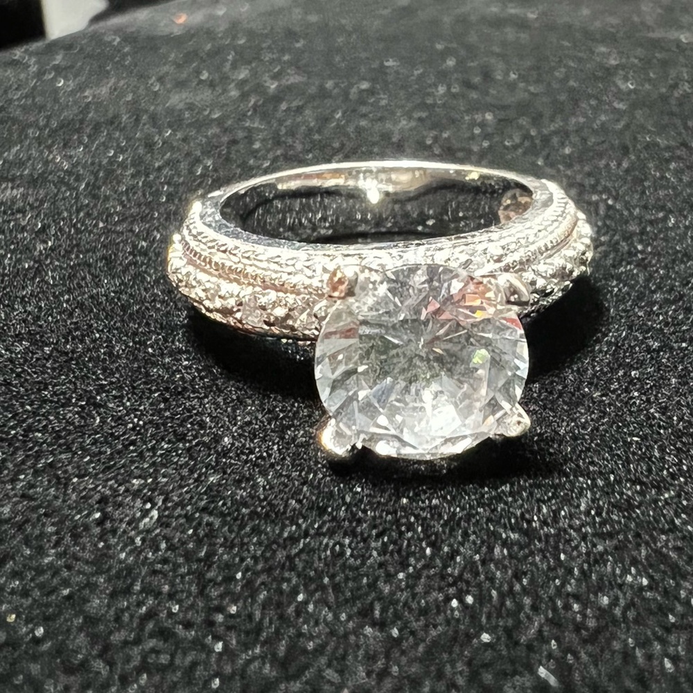 Beautiful Ring with large CZ stone and interesting design